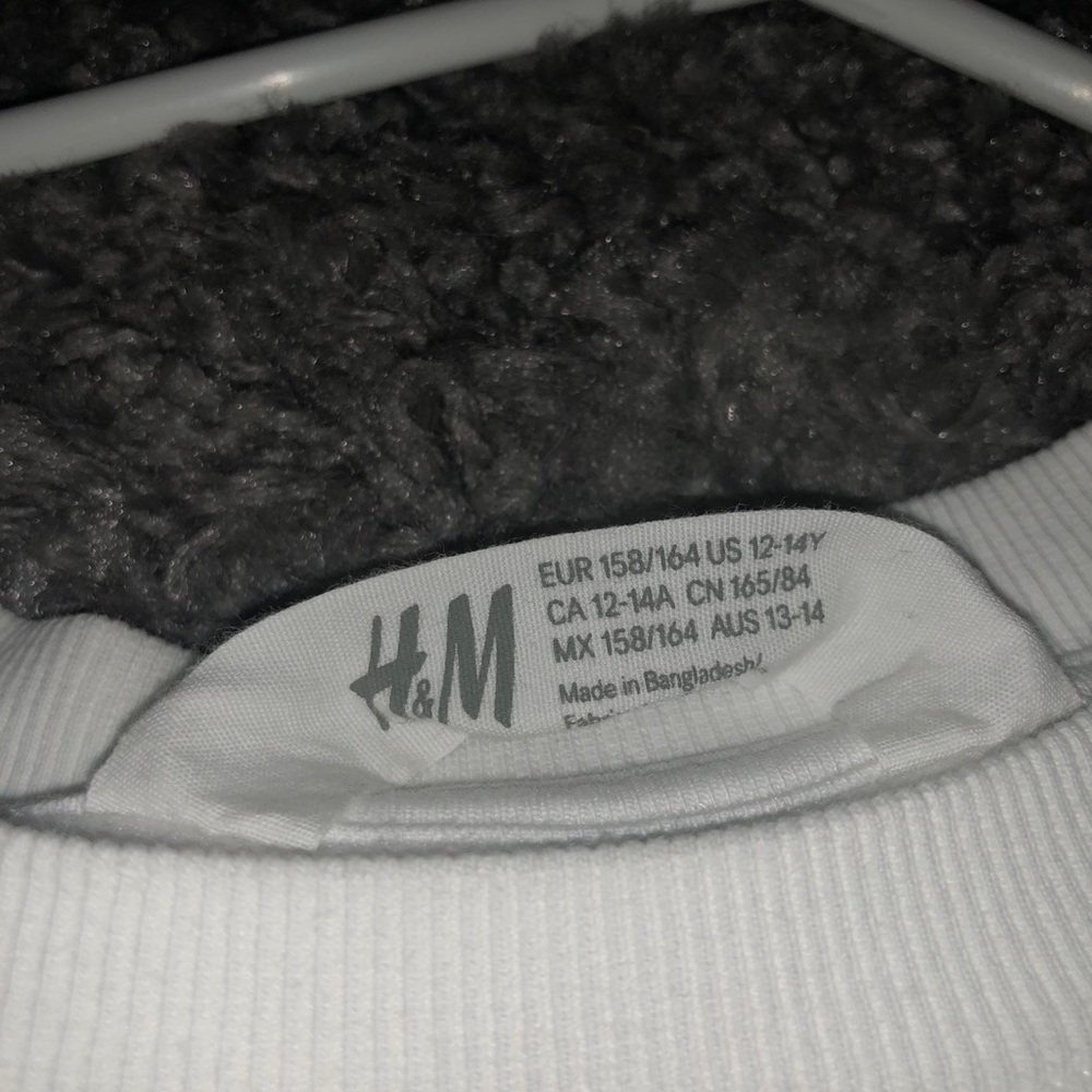 Lisa pull over - Picture 4 of 4